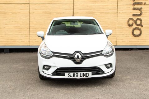 Renault Clio ICONIC TCE 5
