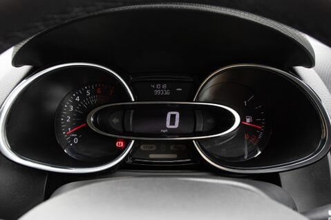 Renault Clio ICONIC TCE 15