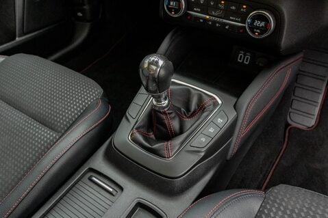 Ford Focus ST-LINE X EDITION MHEV 34