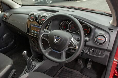 Dacia Sandero Stepway TECHROAD TCE