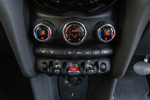 Mini Hatch COOPER CLASSIC 33
