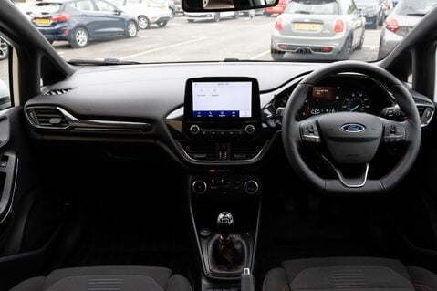 Ford Fiesta ST-LINE 3