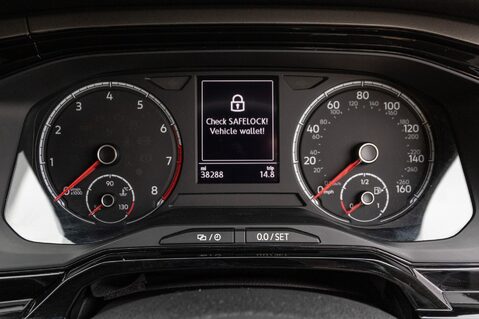 Volkswagen Polo MATCH TSI 15
