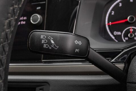 Volkswagen Polo MATCH TSI 17