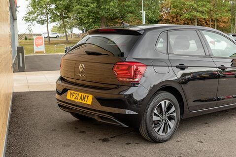 Volkswagen Polo MATCH TSI 8