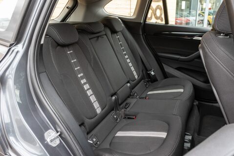 BMW X1 SDRIVE20I SPORT 33