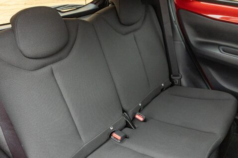 Toyota Aygo X VVT-I EDGE 33
