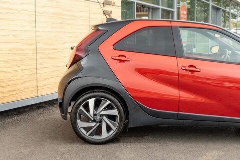 Toyota Aygo X VVT-I EDGE 7