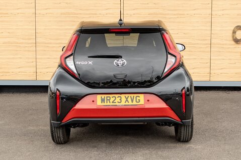Toyota Aygo X VVT-I EDGE 6