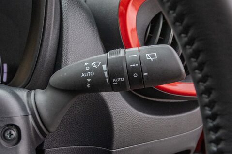 Toyota Aygo X VVT-I EDGE 18