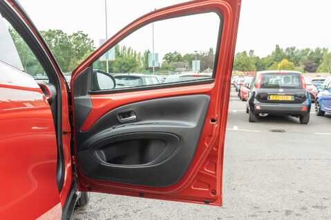 Toyota Aygo X VVT-I EDGE 14