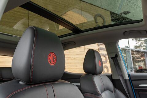 MG ZS EXCLUSIVE T-GDI 31