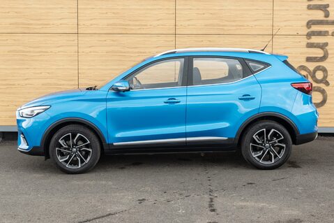 MG ZS EXCLUSIVE T-GDI 13