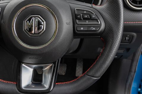 MG ZS EXCLUSIVE T-GDI 20