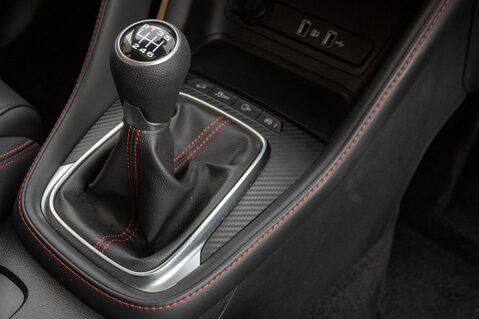 MG ZS EXCLUSIVE T-GDI 33