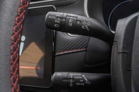 MG ZS EXCLUSIVE T-GDI 17