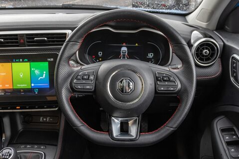 MG ZS EXCLUSIVE T-GDI 21