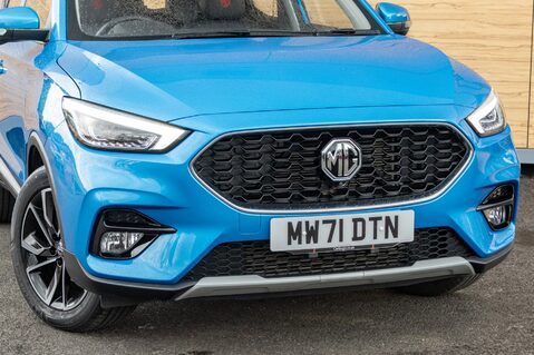MG ZS EXCLUSIVE T-GDI 10