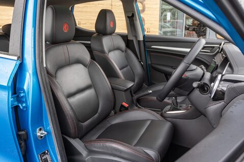 MG ZS EXCLUSIVE T-GDI 32