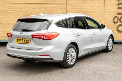 Ford Focus TITANIUM 2