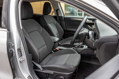 Ford Focus TITANIUM 35