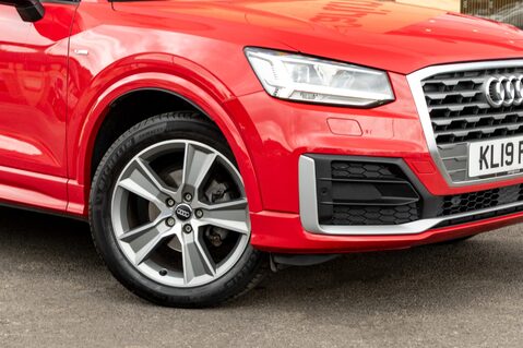 Audi Q2 TFSI S LINE 11
