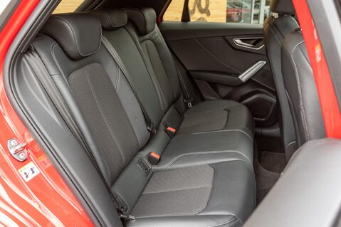 Audi Q2 TFSI S LINE 36