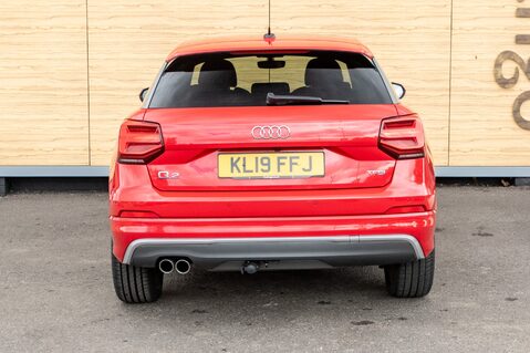 Audi Q2 TFSI S LINE 6
