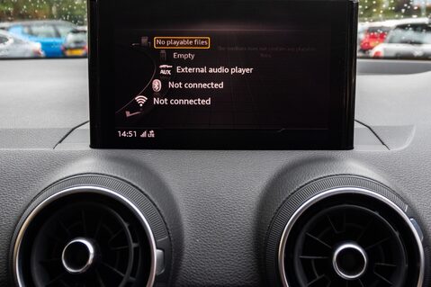 Audi Q2 TFSI S LINE 27