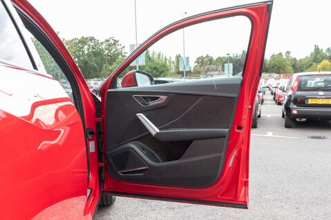 Audi Q2 TFSI S LINE 14