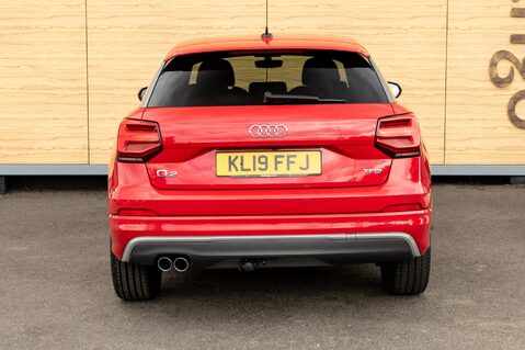 Audi Q2 TFSI S LINE 6