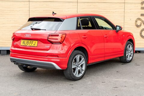 Audi Q2 TFSI S LINE 2