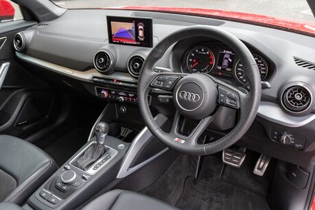 Audi Q2 TFSI S LINE