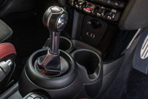 Mini Hatch JOHN COOPER WORKS 32