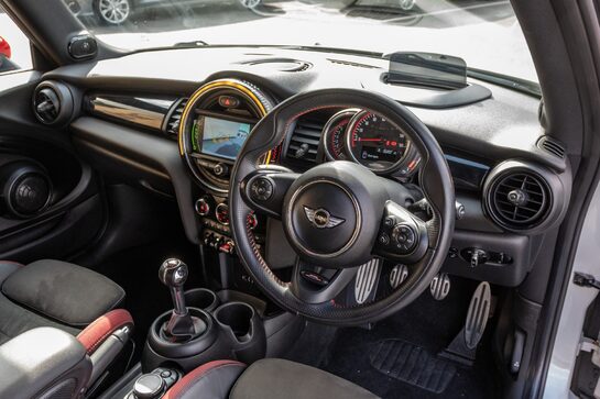 Mini Hatch JOHN COOPER WORKS