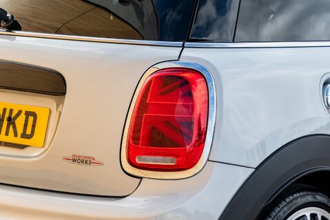 Mini Hatch JOHN COOPER WORKS 9