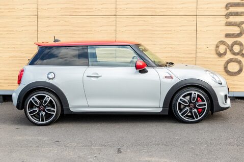 Mini Hatch JOHN COOPER WORKS 13