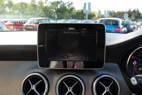 Mercedes-Benz CLA Class CLA 180 SPORT 27