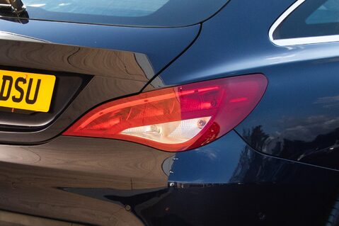 Mercedes-Benz CLA Class CLA 180 SPORT 9