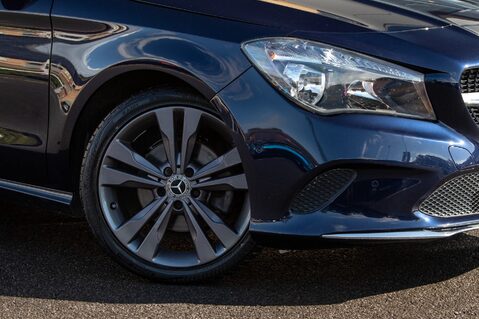 Mercedes-Benz CLA Class CLA 180 SPORT 11