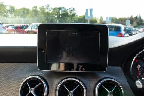 Mercedes-Benz CLA Class CLA 180 SPORT 22