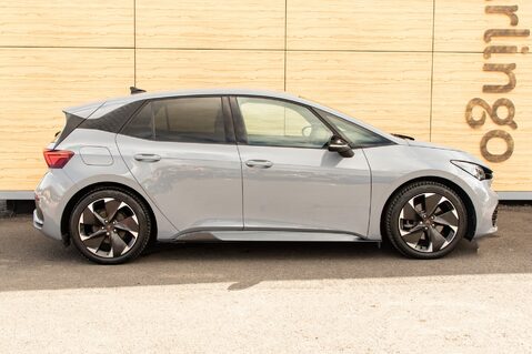 Cupra Born V2 12