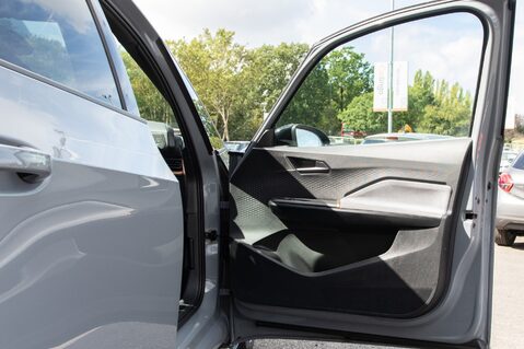 Cupra Born V2 14
