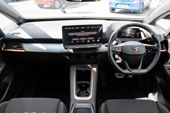 Cupra Born V2