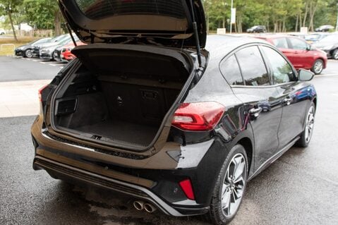 Ford Focus ST-LINE X 37