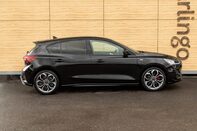 Ford Focus ST-LINE X 11