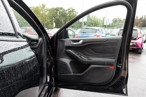 Ford Focus ST-LINE X 13