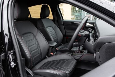 Ford Focus ST-LINE X 33