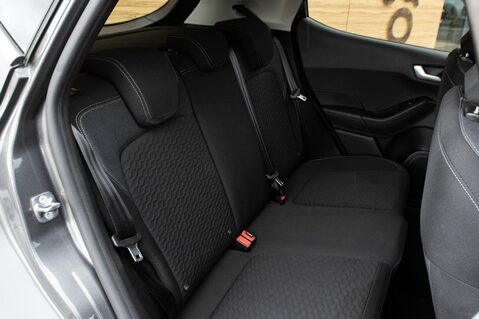 Ford Fiesta TITANIUM 32