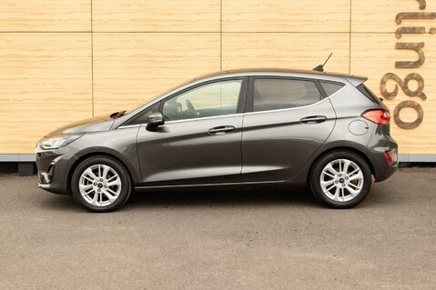 Ford Fiesta TITANIUM 13